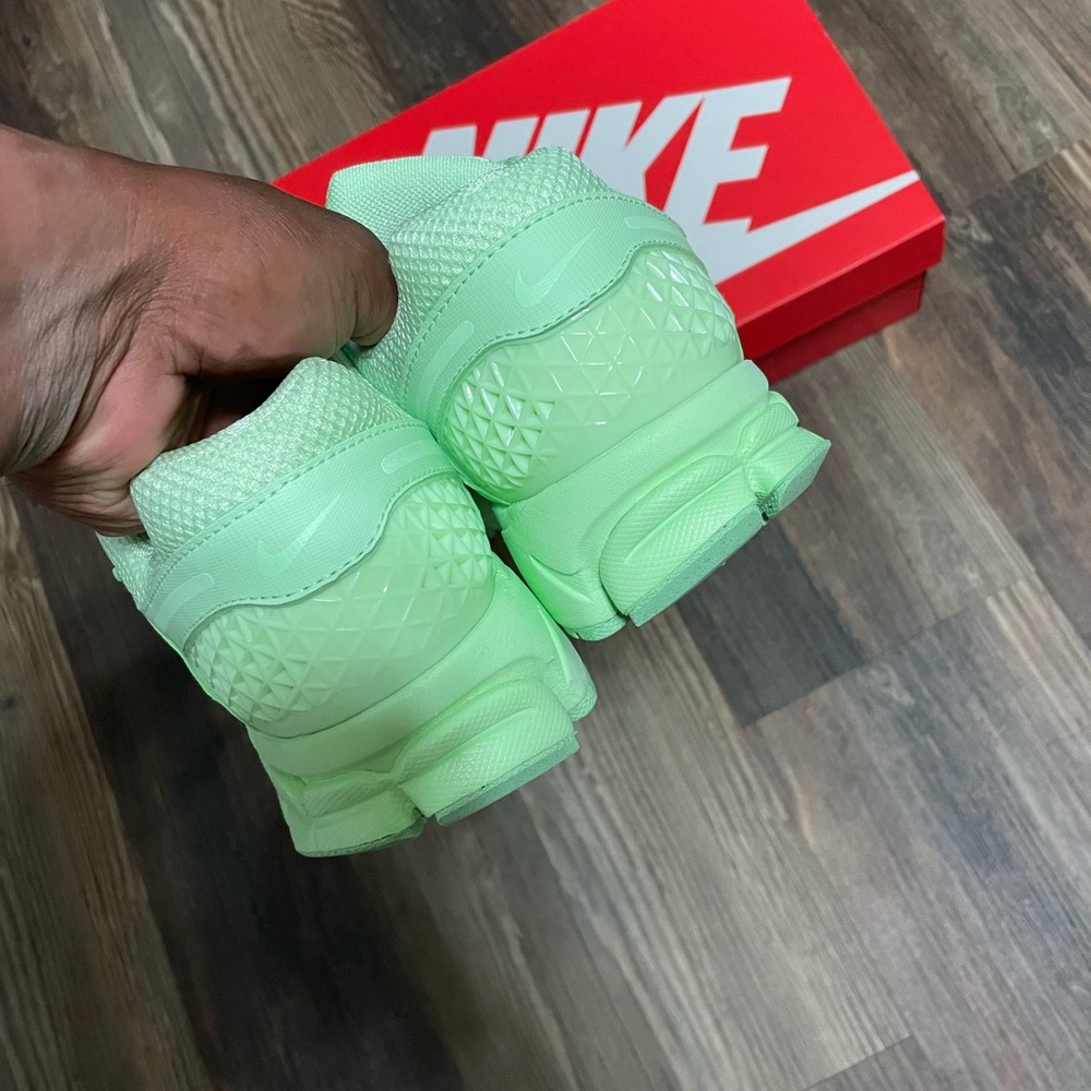 Nike Vomero - Picture 4 of 10